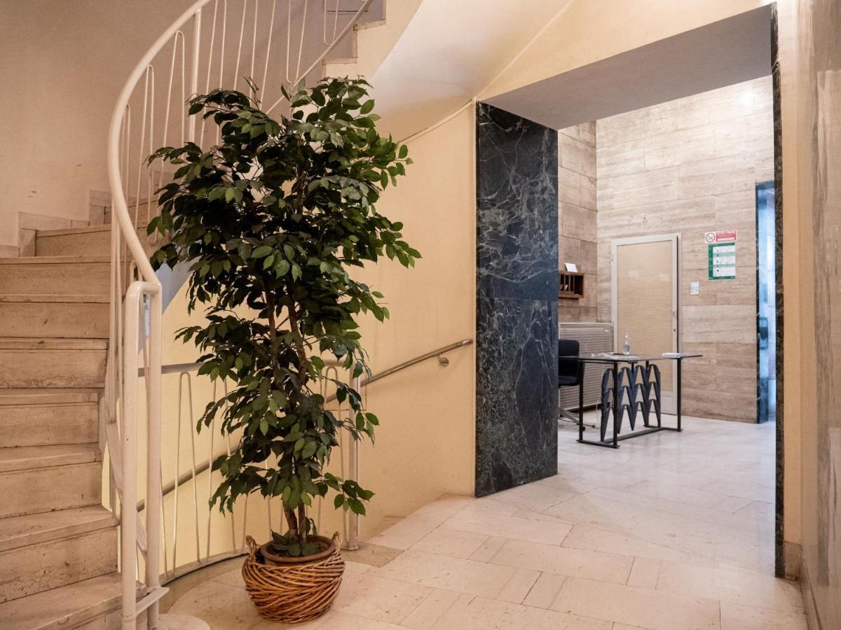 Modern Duomo Apartment Milano Eksteriør billede