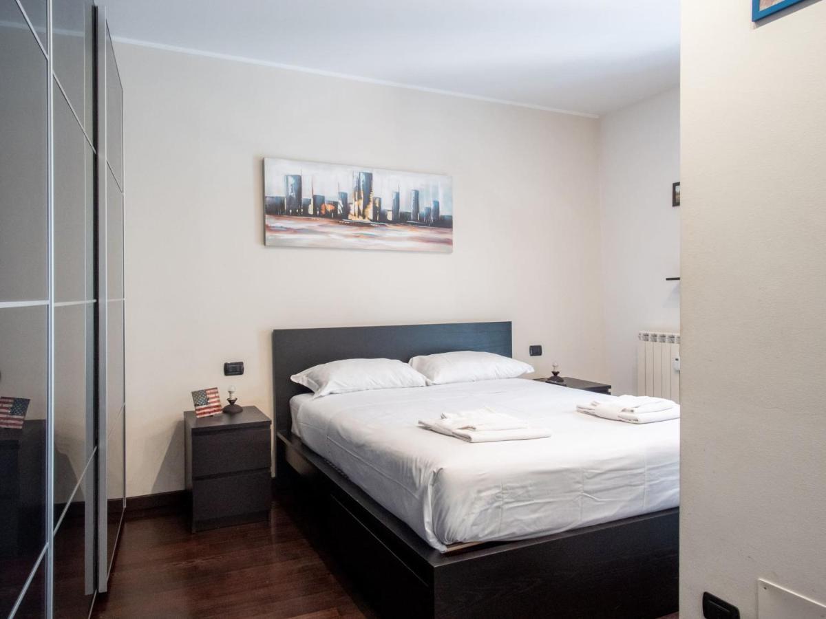 Modern Duomo Apartment Milano Eksteriør billede